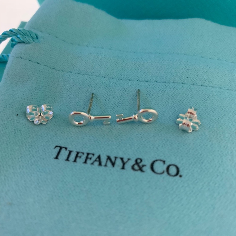 Tiffany & Co. Earrings ( Last one )